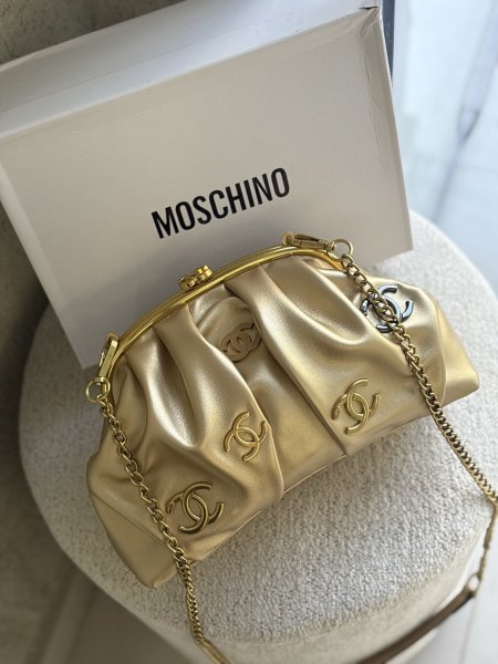 Moschino bag